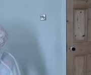mockingjay3001 is a  year old female webcam sex model.
