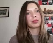 delightaurora is a 21 year old female webcam sex model.