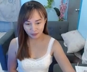 minnie214 is a 26 year old female webcam sex model.