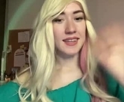 fairy_face is a  year old female webcam sex model.