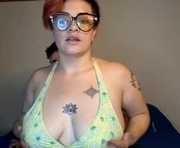 horny_amateur_coouple_ is a 21 year old couple webcam sex model.