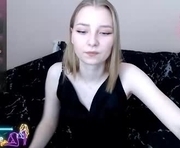 senkobaby is a 21 year old female webcam sex model.
