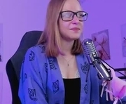 lunawiinters is a 19 year old female webcam sex model.