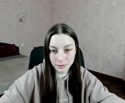 woowsara is a 18 year old female webcam sex model.