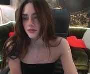 feral_flower_ is a 21 year old female webcam sex model.