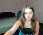 swetmary is a 18 year old female webcam sex model.