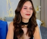 dollogy is a 19 year old female webcam sex model.