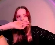 luxemist is a 18 year old female webcam sex model.