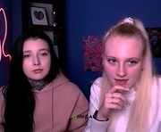 Online sex chat room with  yrs old female, ,  ,  - laratiz