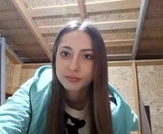 lorieherrara is a 18 year old female webcam sex model.