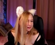 sunnycupcake is a 20 year old female webcam sex model.