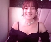 tinny_fox is a  year old female webcam sex model.