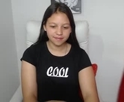 samantharoldan is a 19 year old female webcam sex model.