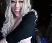 brookeride is a 41 year old female webcam sex model.