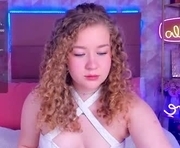 curlyloverr is a 20 year old female webcam sex model.