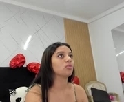 dannaaduran is a 18 year old female webcam sex model.
