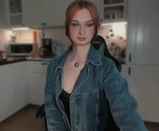 lee_green is a 26 year old shemale webcam sex model.