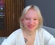 Live sex webcam with 18 yrs old female, ,  ,  - molly_smolly_