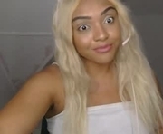 jassynicole is a 28 year old female webcam sex model.