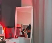 giselle_palmer_ is a 20 year old female webcam sex model.