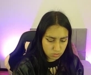 thaliagreyx is a  year old female webcam sex model.