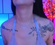 dulcespit_ is a 25 year old female webcam sex model.