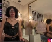 dark_nina_ is a 18 year old shemale webcam sex model.