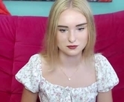 sofysoft is a 24 year old female webcam sex model.
