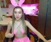 maryam_xs is a 20 year old female webcam sex model.