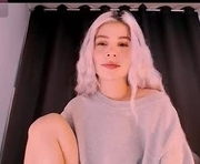 kalitsa_ is a  year old female webcam sex model.
