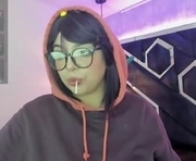 _vermell_ is a 23 year old female webcam sex model.