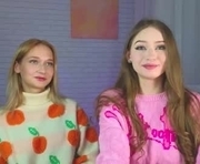 strawberryglow is a 25 year old female webcam sex model.