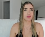 zarirosse is a 23 year old female webcam sex model.