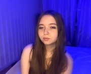 madonnalestourgeon is a 18 year old female webcam sex model.