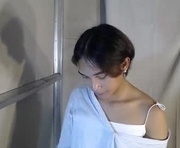 sexyyeudora is a 18 year old female webcam sex model.