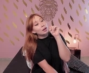 hannamartinn_ is a  year old female webcam sex model.