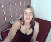michell_h is a  year old female webcam sex model.