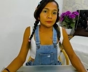 parily is a  year old female webcam sex model.
