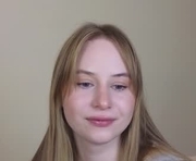 light__fury is a 18 year old female webcam sex model.