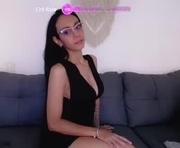 raquel1902 is a 40 year old female webcam sex model.
