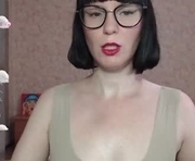 irenlarasani is a 39 year old female webcam sex model.