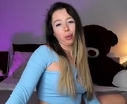liliraider is a 22 year old female webcam sex model.