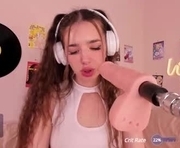 alicebonam is a 23 year old female webcam sex model.