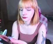 kawaii_power_uwu is a 99 year old female webcam sex model.