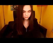 hollyextra is a 18 year old female webcam sex model.