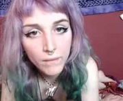 xaevynne is a 25 year old shemale webcam sex model.