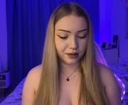 polly_taylor is a 19 year old female webcam sex model.