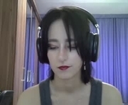 devonaedman is a  year old female webcam sex model.