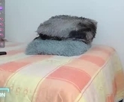 meli_1212 is a  year old female webcam sex model.