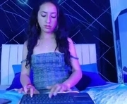 gisellee_bk is a 19 year old female webcam sex model.